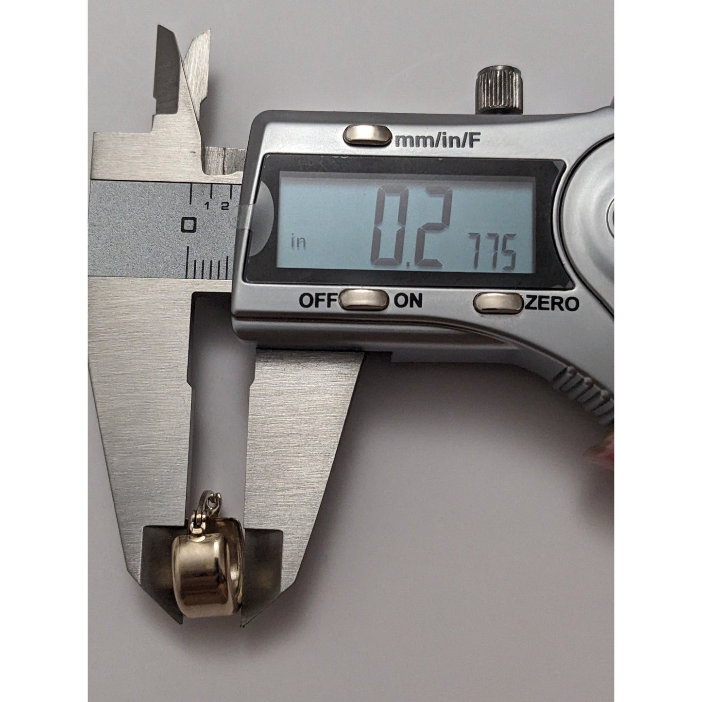 Vintage 14k Yellow Gold Small Huggie Hoop Earrings