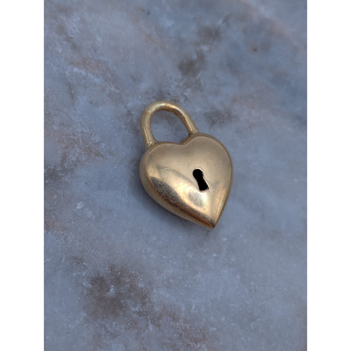 Vintage Unmarked 18k Solid Gold 3D Heart Shaped Padlock Charm