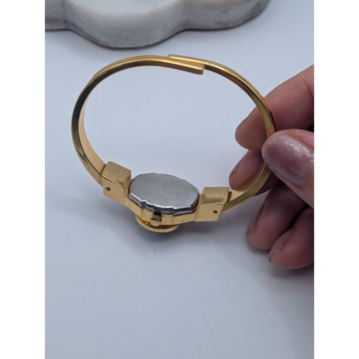 Vintage Itraco Gold Tone Peekaboo Watch Black Enamel Red Florals