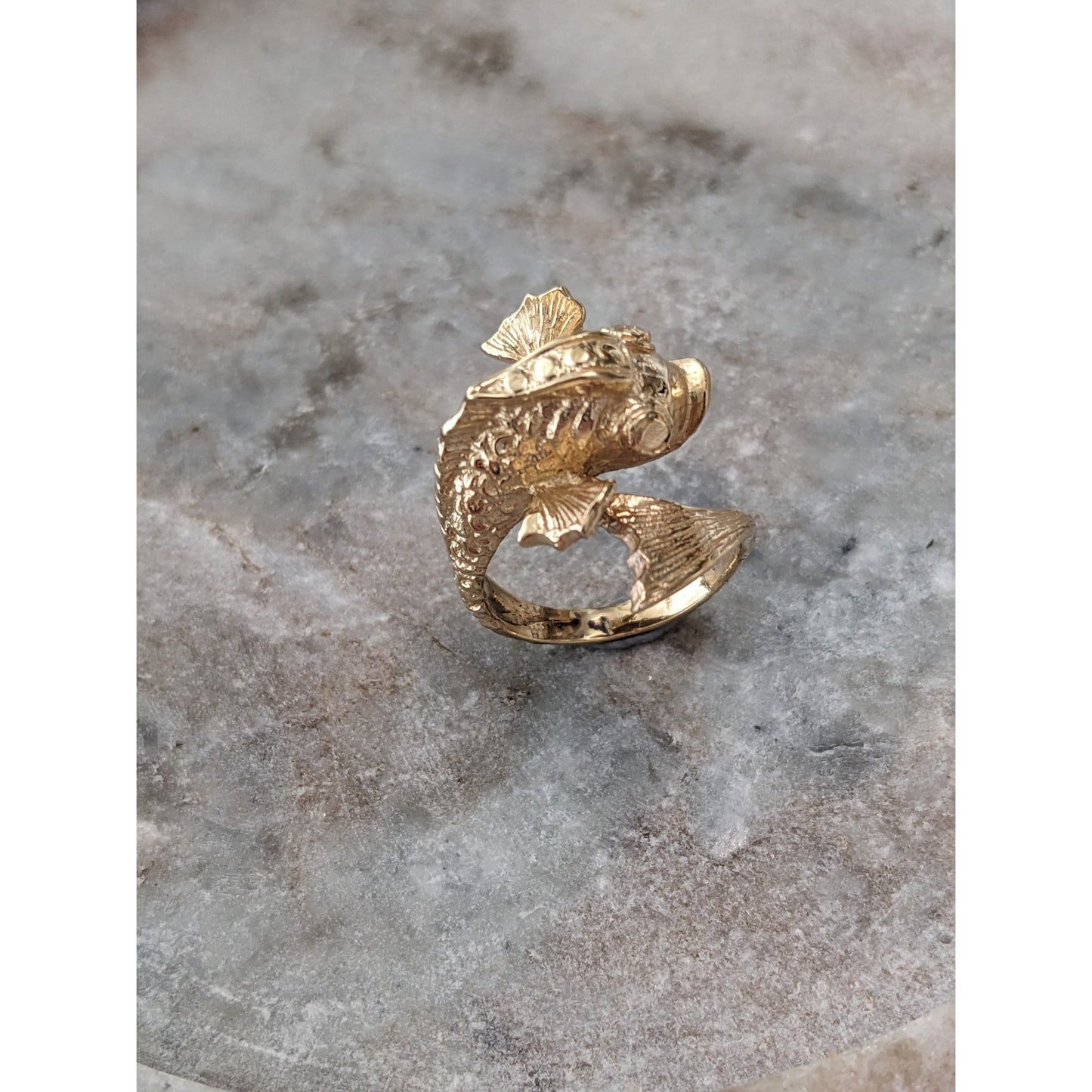 Vintage 14k Yellow Gold Small Koi Fish Bypass Ring Size 6