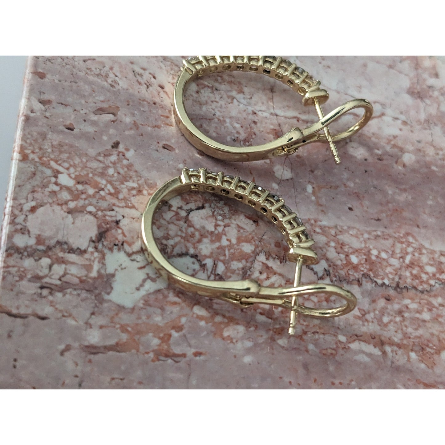 Vintage 14k Yellow Gold 0.75 CTW Natural Diamond Huggie Earrings
