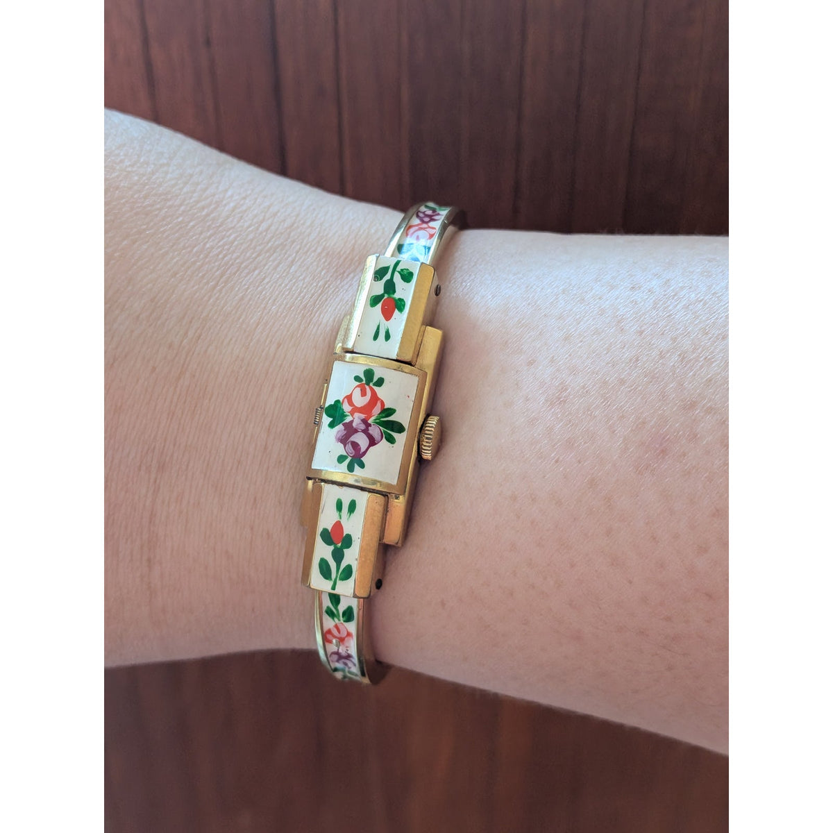 Vintage Ritma MANUAL Gold Tole Peekaboo Dainty Watch White Enamel And Flowers