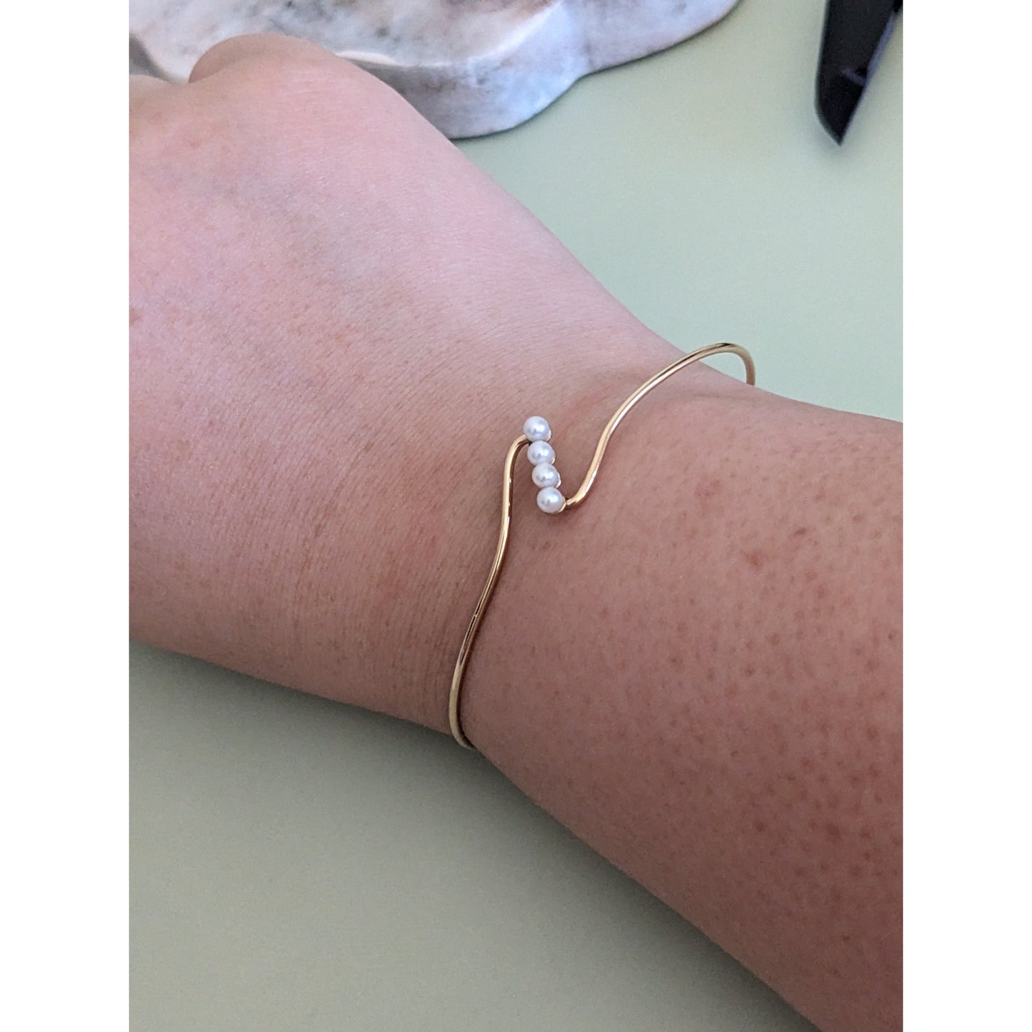 Vintage Unmarked 14k Yellow Gold Bangle Bracelet with Faux Pearls