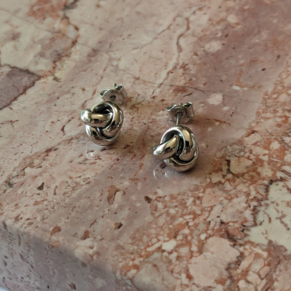 Vintage 14k White Gold Italy Love Knot Stud Earrings 0.58g