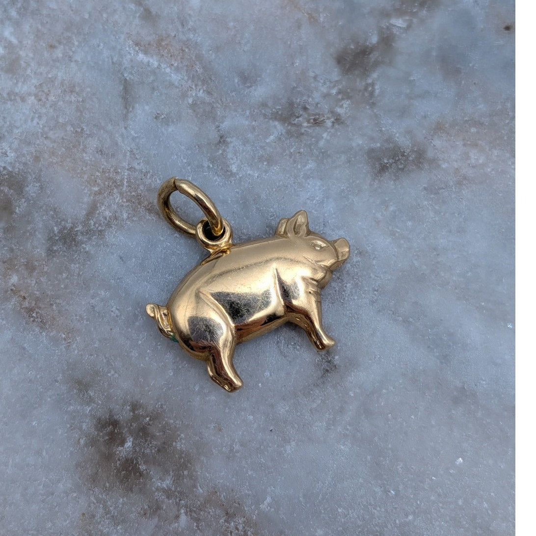 Vintage Unmarked 18k Solid Gold Pig Charm w/ Jump Ring (open)