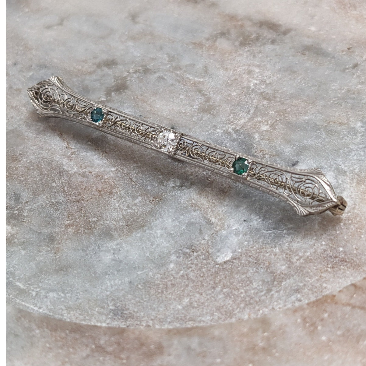 Vintage 18k White Gold Filigree Bar Brooch 0.25ct European Diamond & 2 emeralds