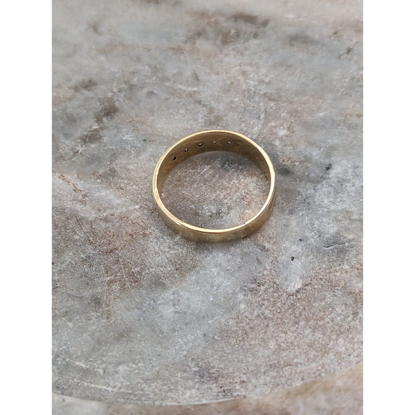 Vintage 14k Yellow Gold Simple Band Ring with 5 Diamond Accents Size 8.5