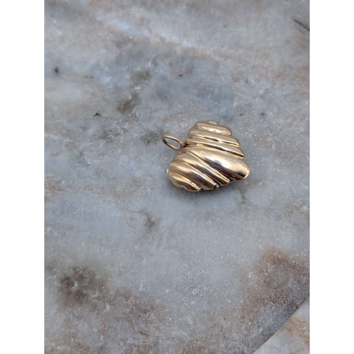 Vintage 14k Solid Yellow Gold 3D Hollow Sculpted Heart Charm