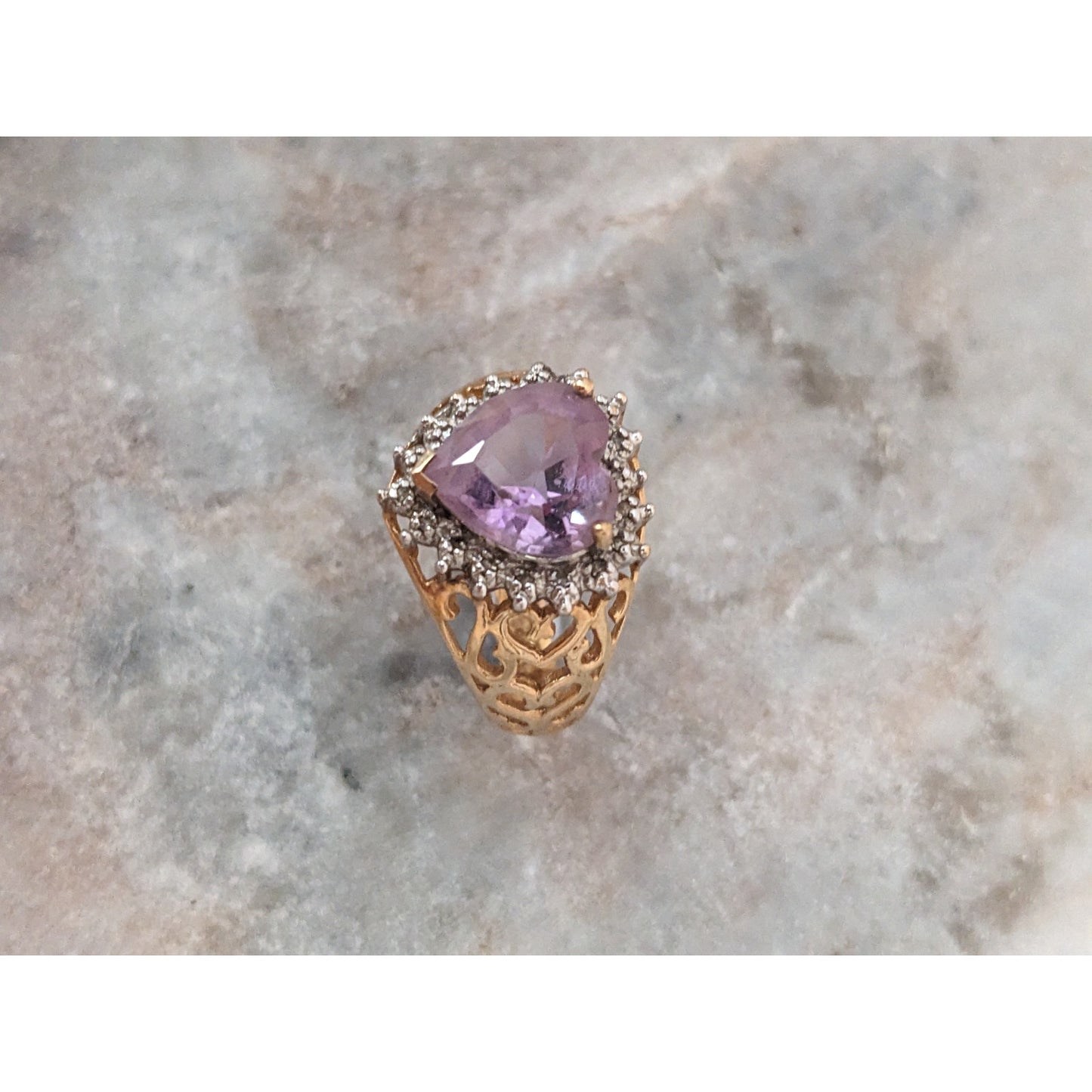 Vintage 10k Yellow Gold Ring Light Amethyst Stone Heart Cutouts Size 6.25