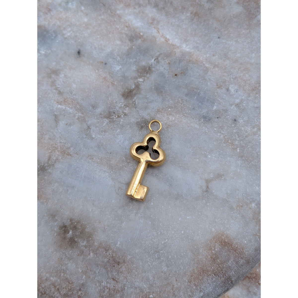 Vintage Unmarked 18k Solid Gold 3D Hollow Key Charm