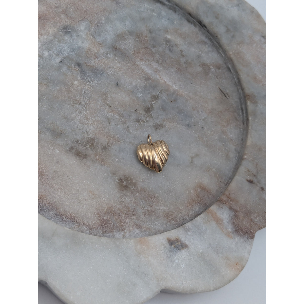 Vintage 14k Solid Yellow Gold 3D Hollow Sculpted Heart Charm