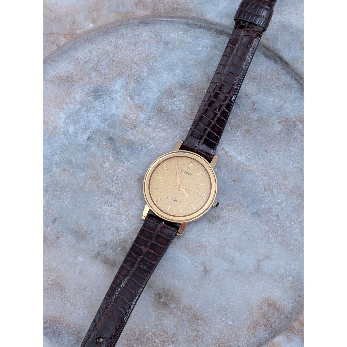 Vintage Seiko Exceline Minimalist Gold Dial 80s Quartz Watch 7321-0390