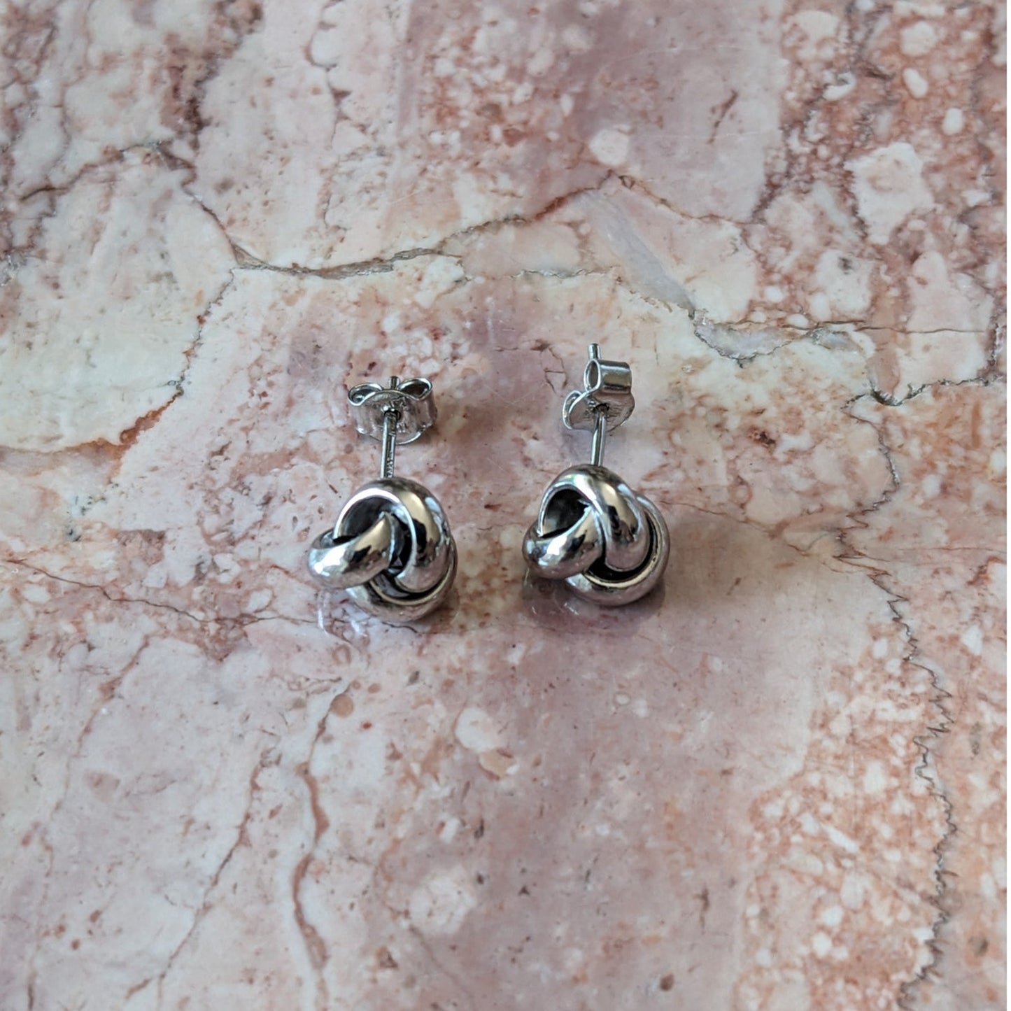 Vintage 14k White Gold Italy Love Knot Stud Earrings 0.61g