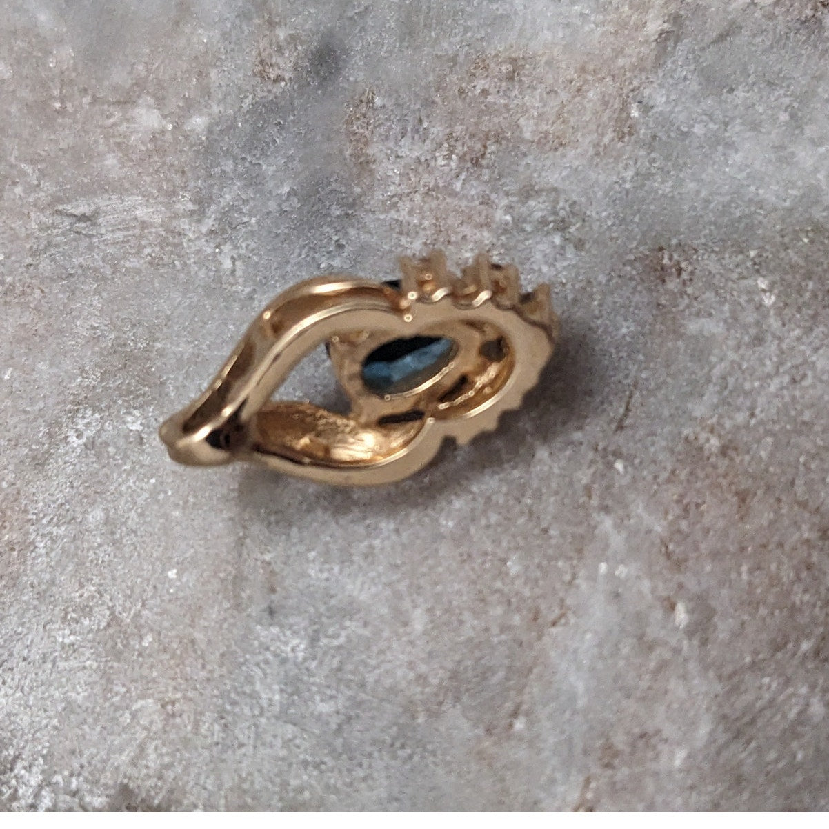 Vintage Unmarked 14k Yellow Gold Blue Topaz Diamond Accent Pendant