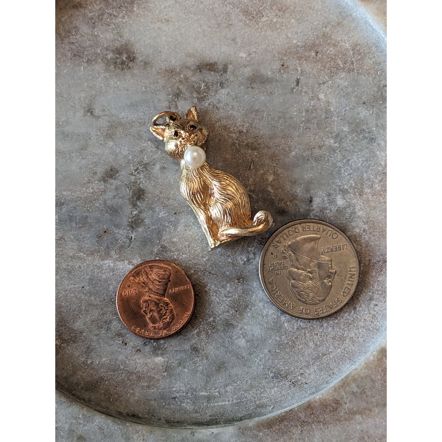 Vintage 14k Yellow Gold Heavy Sitting Cat Red Eyes Faux Pearl Charm Pendant