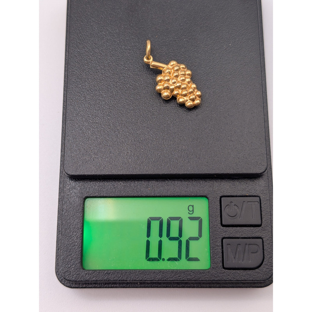 Vintage Unmarked 18k Solid Gold 3D Grape Cluster Charm w/ Jump Ring (open)