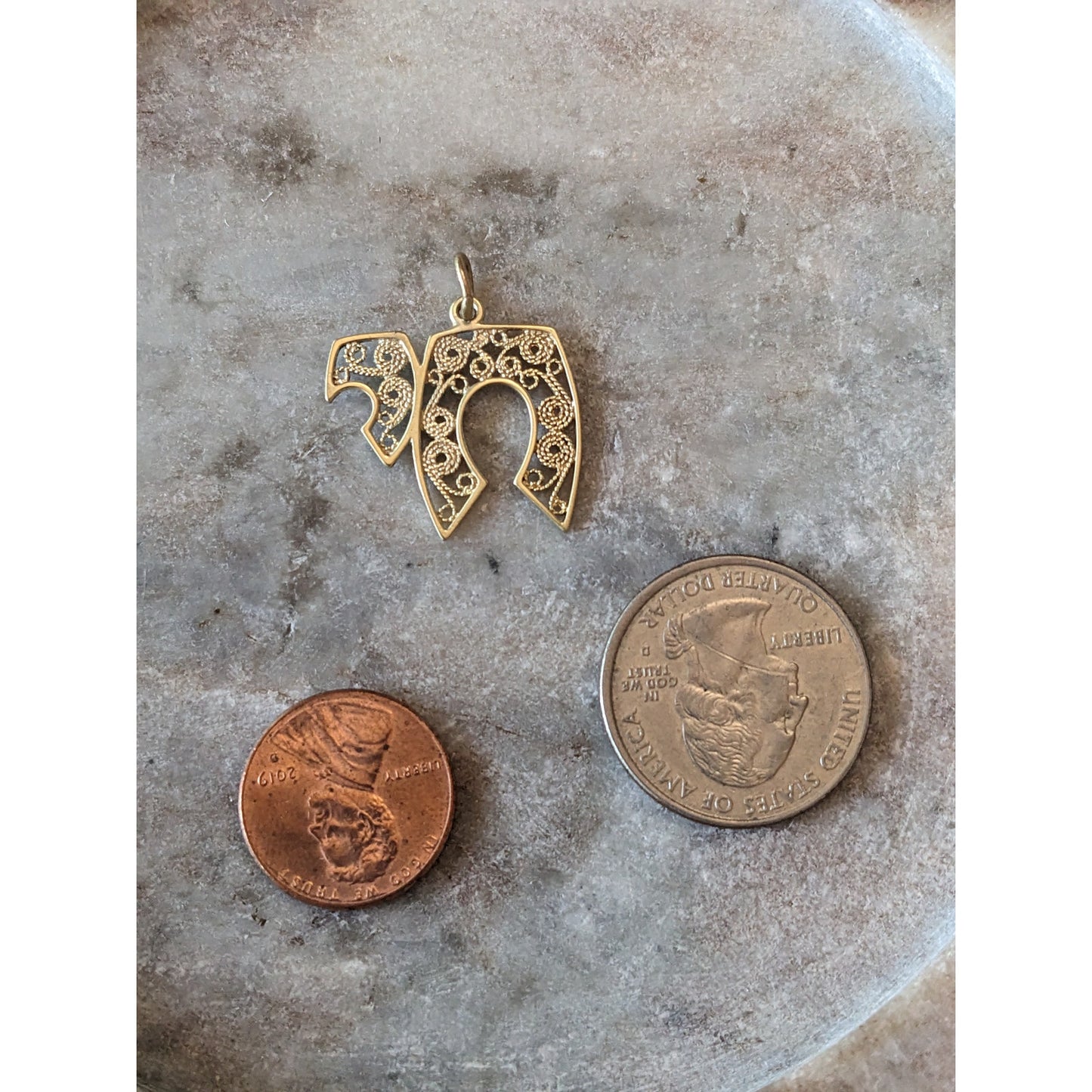 Estate Unmarked 14k Yellow Gold Chai Life Pendant Charm