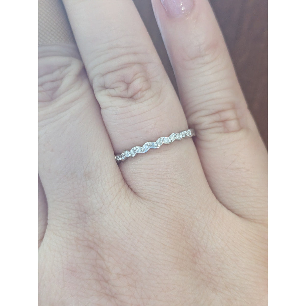 Preowned 10k Solid White Gold Dainty Wave Stacker Ring Size 6.75 Diamond Accents