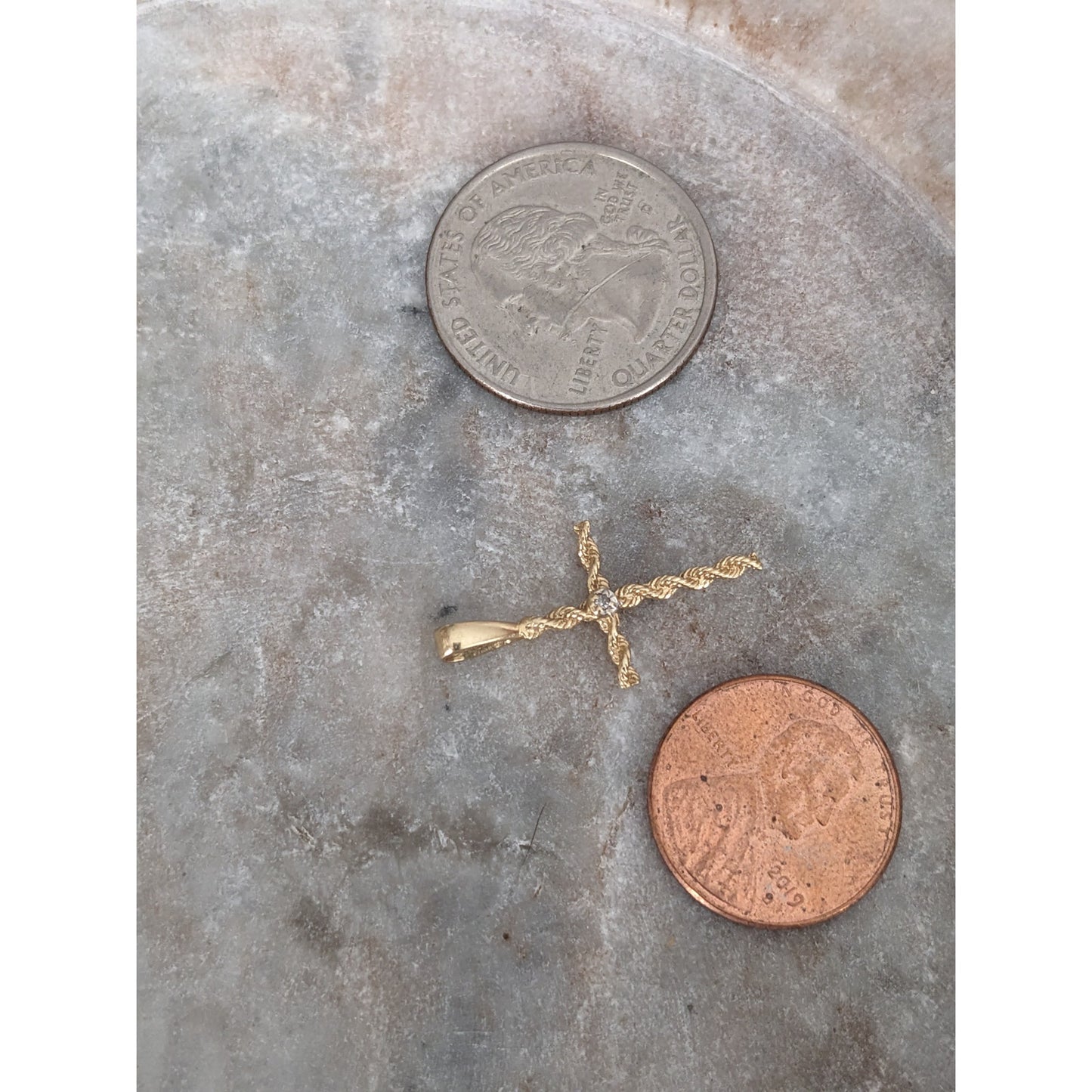 Vintage 14k Yellow Gold Twisted Rope Cross Pendant with Diamond Accent Stone