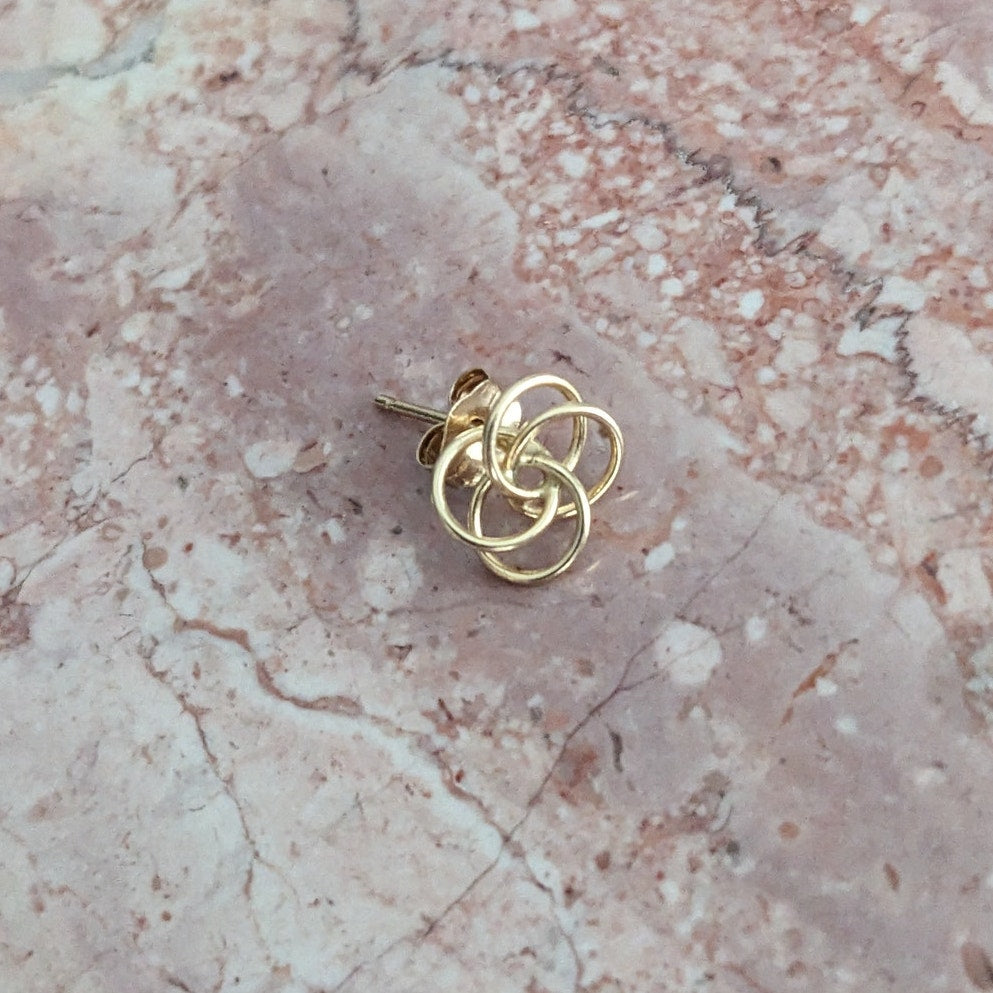 Estate 14k Yellow Gold Single Tiny Dainty Love Knot Stud Earring ONE PIECE ONLY