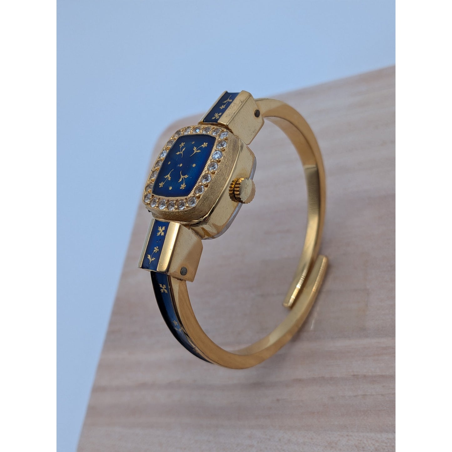 Vintage Chandler Gold Tone Peekaboo Manual Watch Blue Enamel Gold Flowers