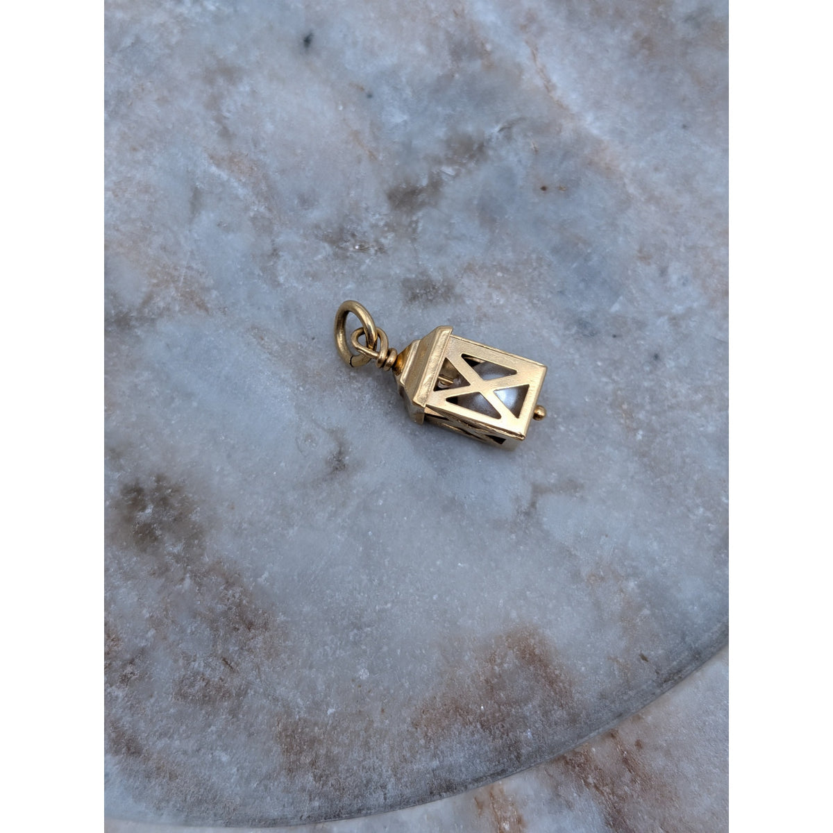 Vintage Unmarked 18k Solid Gold Lantern Holding Pearl Charm w/ Jump Ring (open)