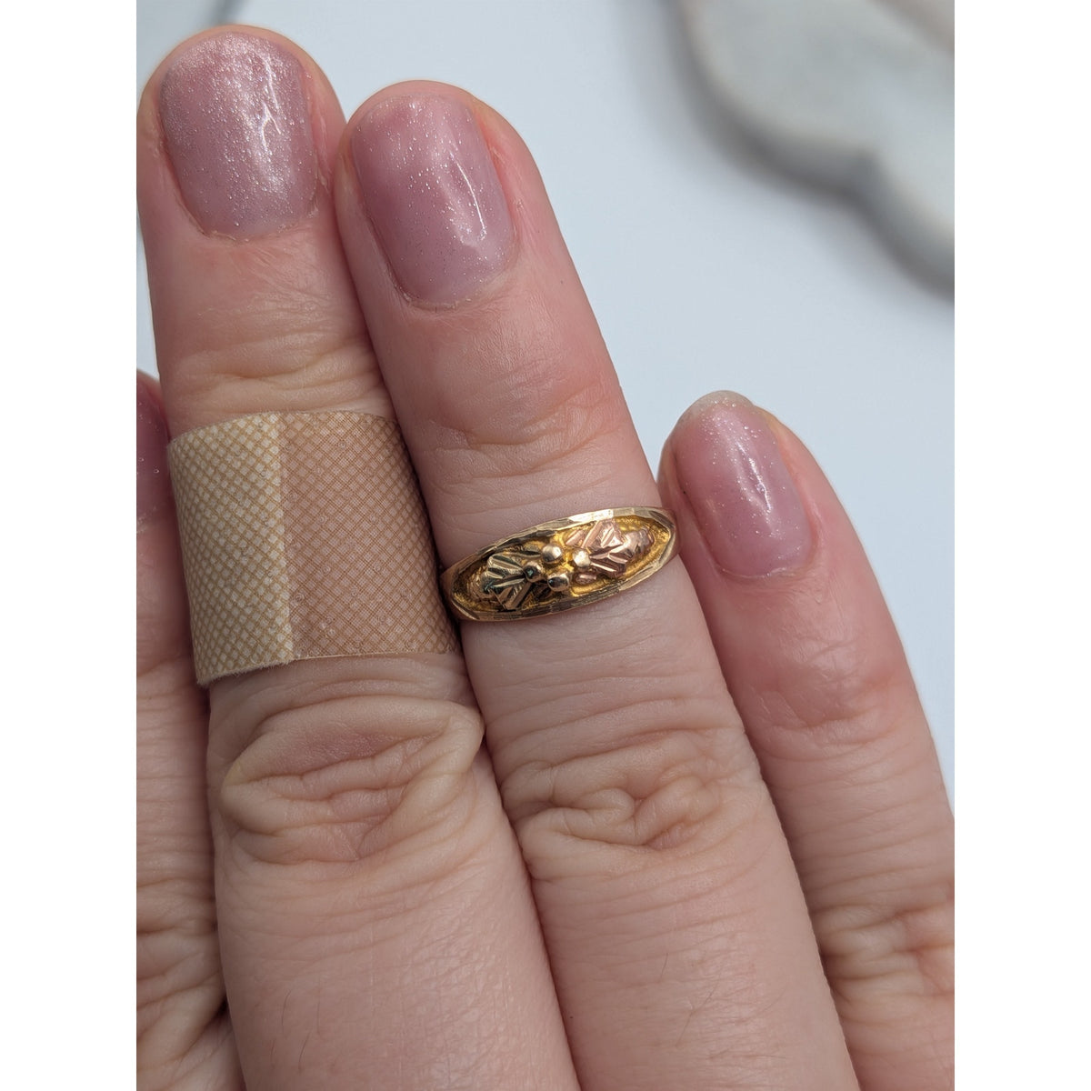 Vintage 10k Solid Gold Black Hills Gold Ring Leaf Cluster Motif Size 2.75