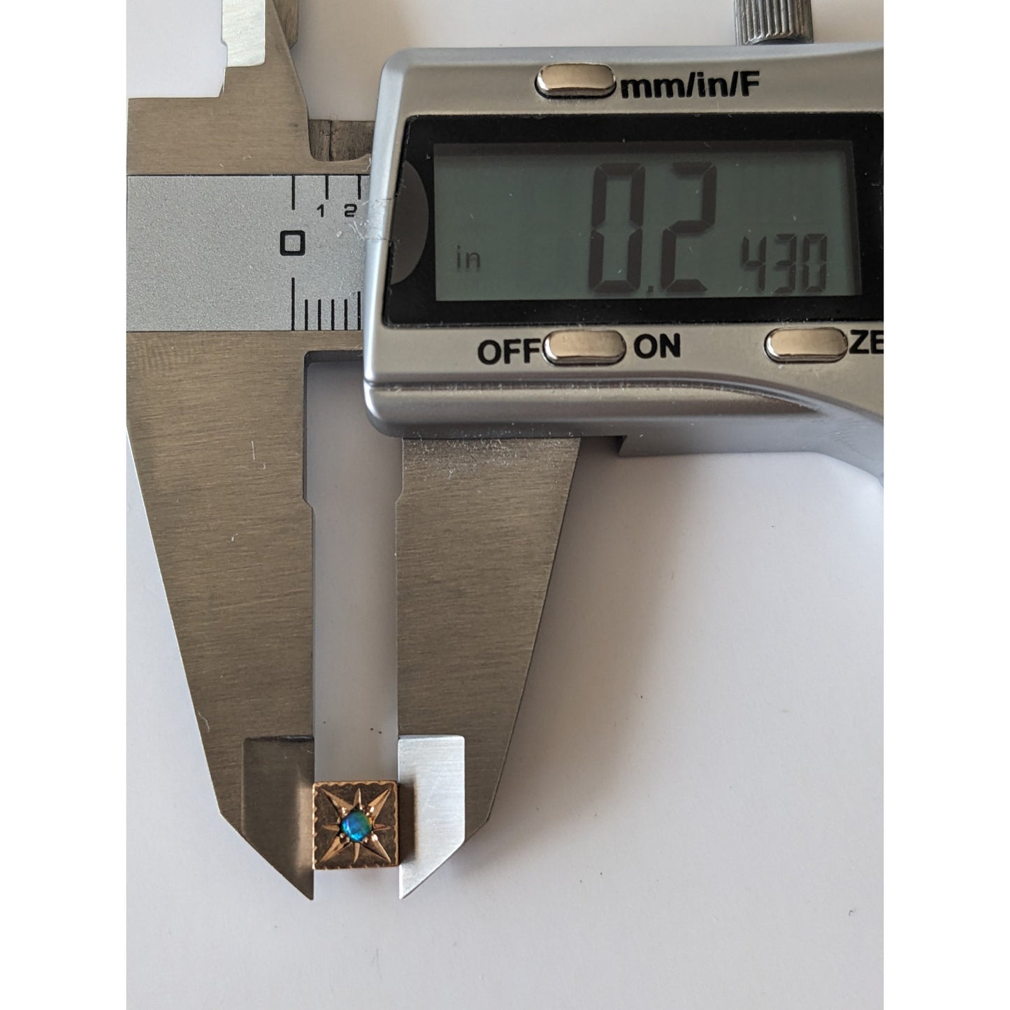 Vintage Unmarked 10k Gold Cube Slider Charm Starburst Set Faux Opal