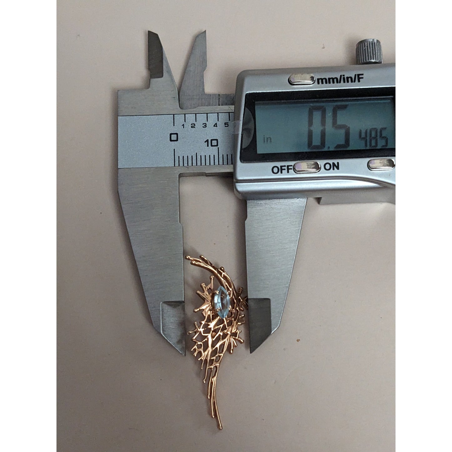 Vintage 14K Gold Modernist Brutalist Pendant with Light Blue Gem