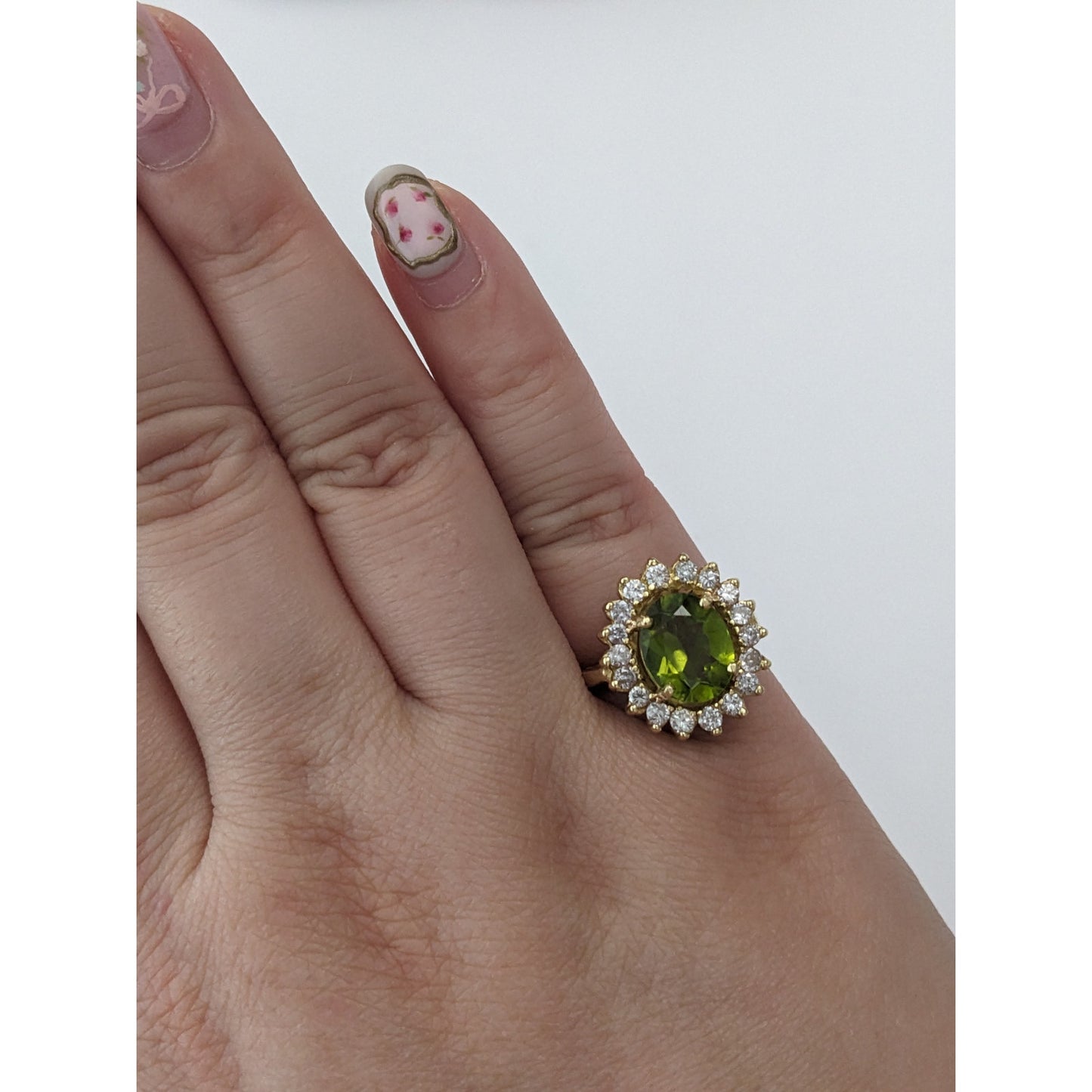 Estate 18k Yellow Gold Peridot and Diamond Accents Ring Size 6