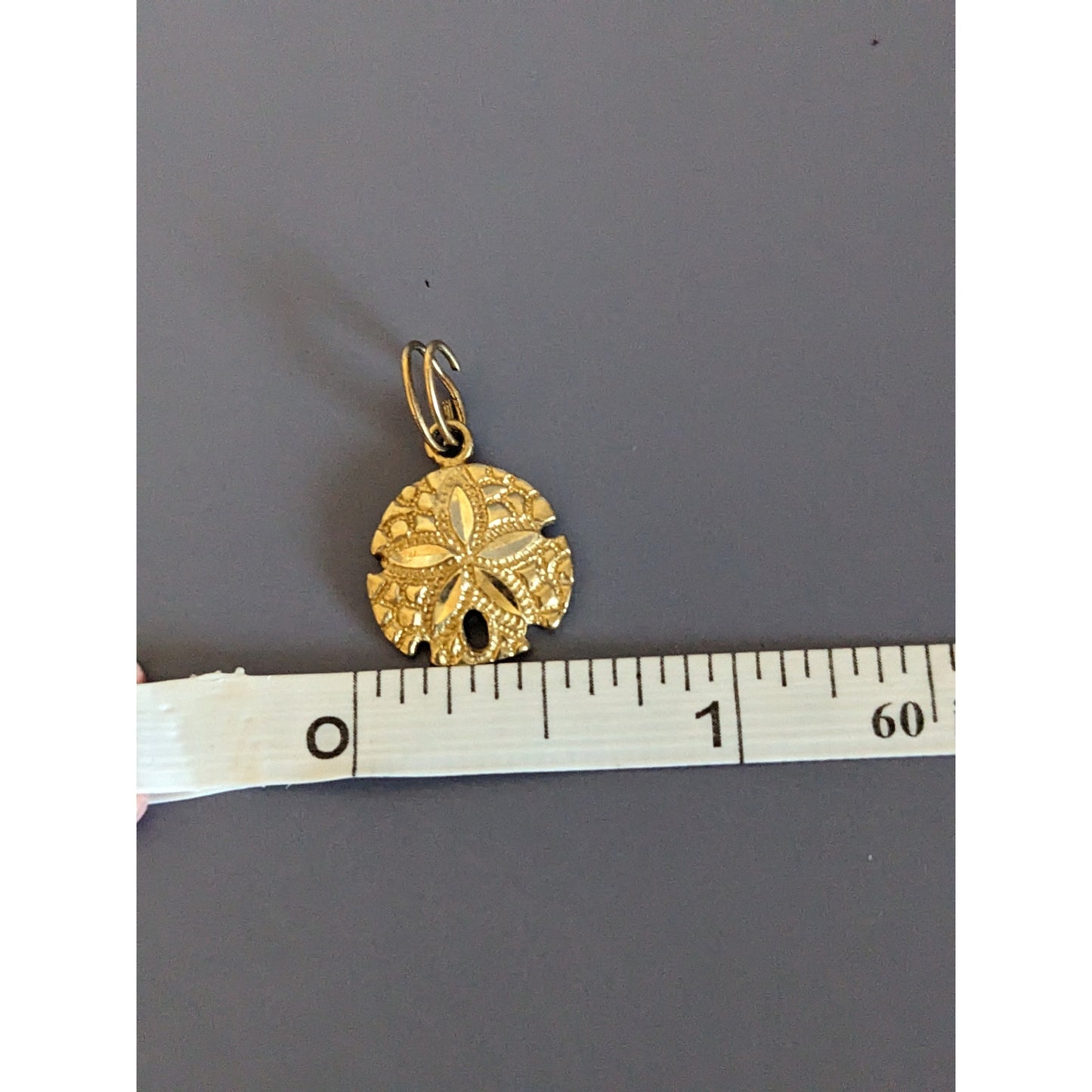 Vintage 14k Unmarked Yellow Gold Sand Dollar Sea Star Charm