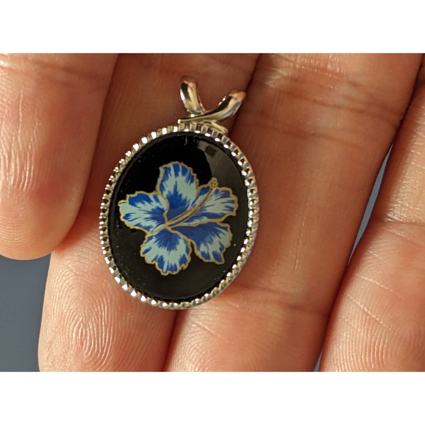 Vintage Andre Mouche Blue Flower Pendant in Silver Tone