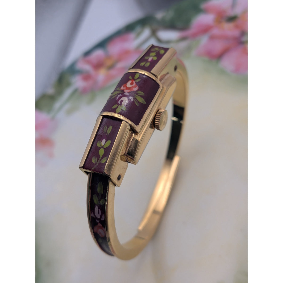 Vintage Ritma Gold Tone Peekaboo Manual Watch Deep Red Enamel Painted Flowers