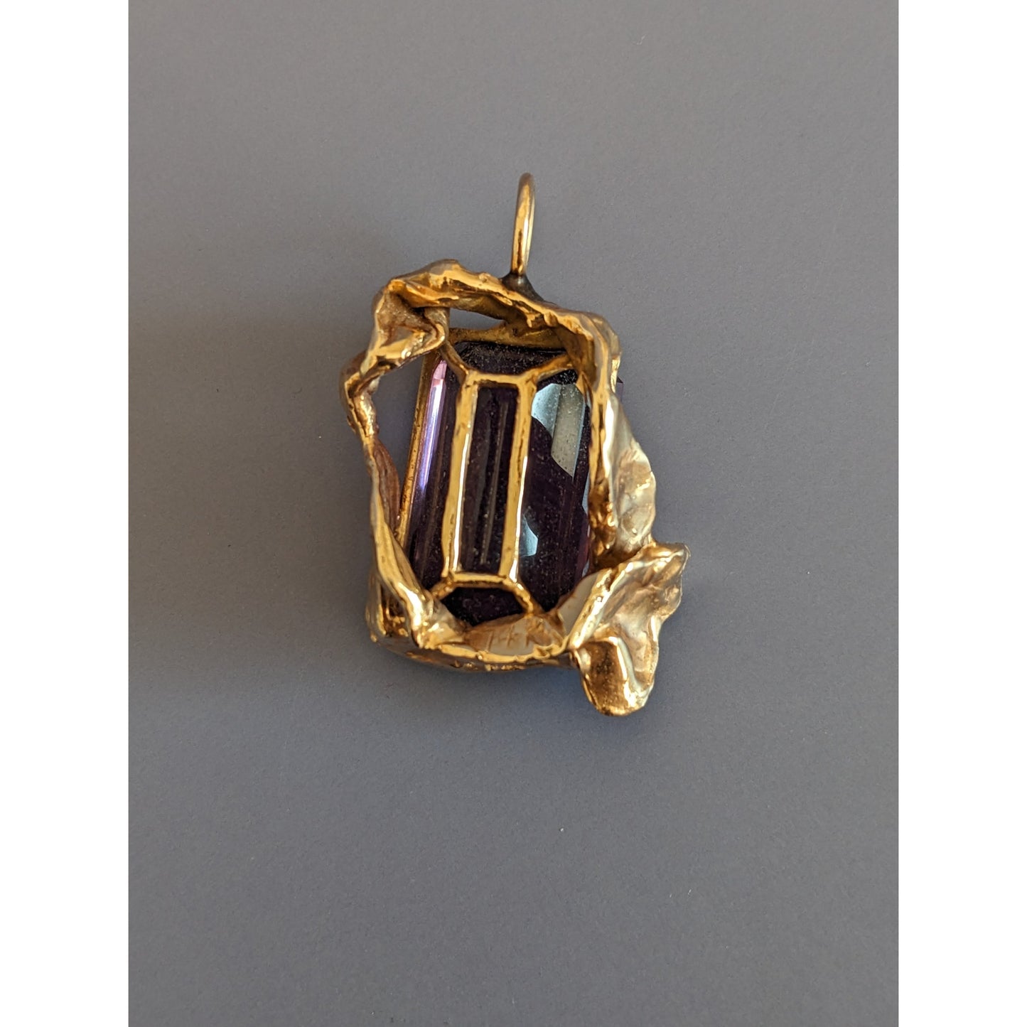 Vintage Estate 14k Yellow Gold Pendant with Emerald Cut Amethyst Stone