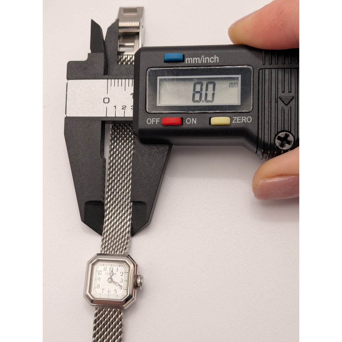 Vintage 1998 Citizen Silver Tone Petite Dainty Square Dial Quartz Watch