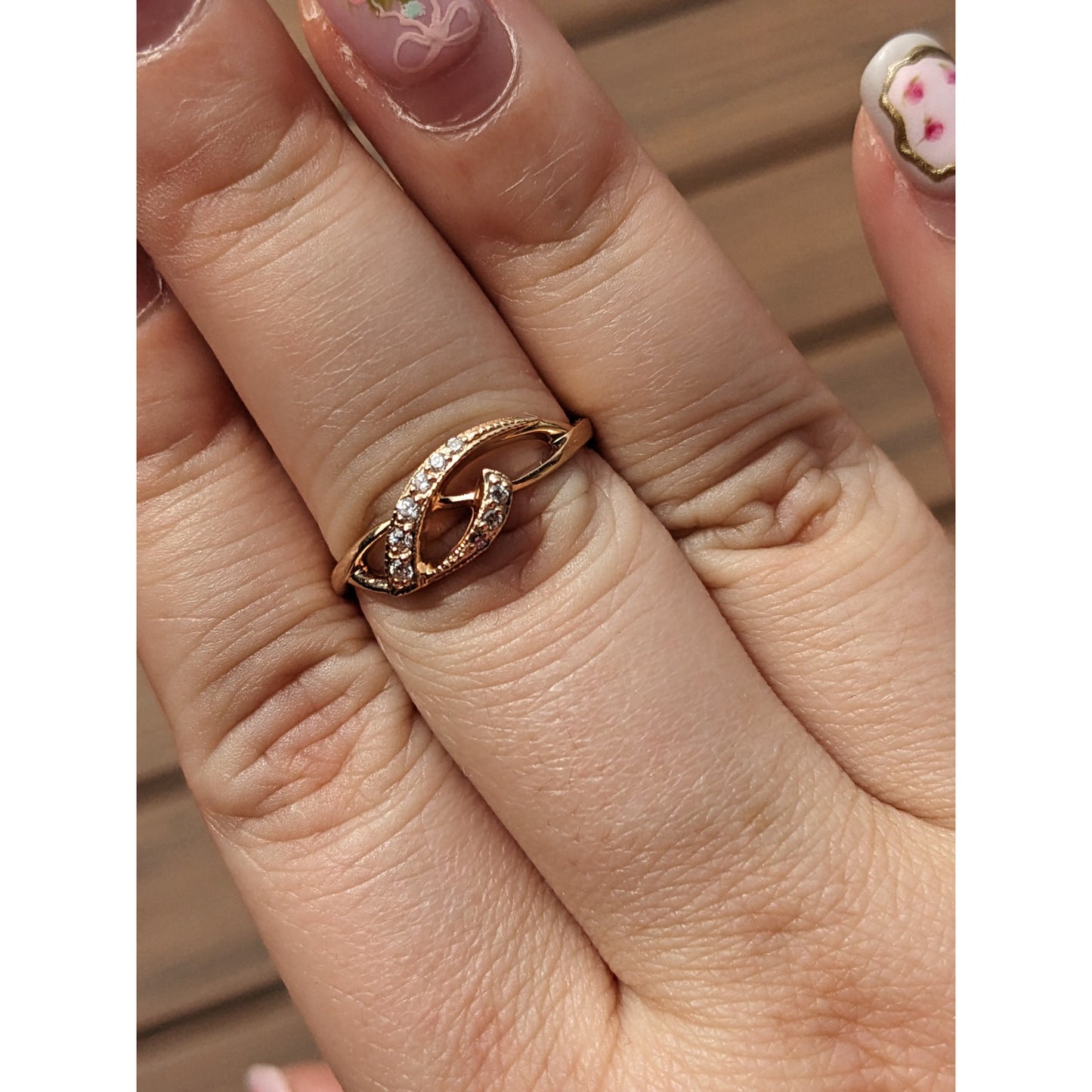 Vintage 14k Yellow Gold Crossover Swirl Accent Stones Ring Size 6.5