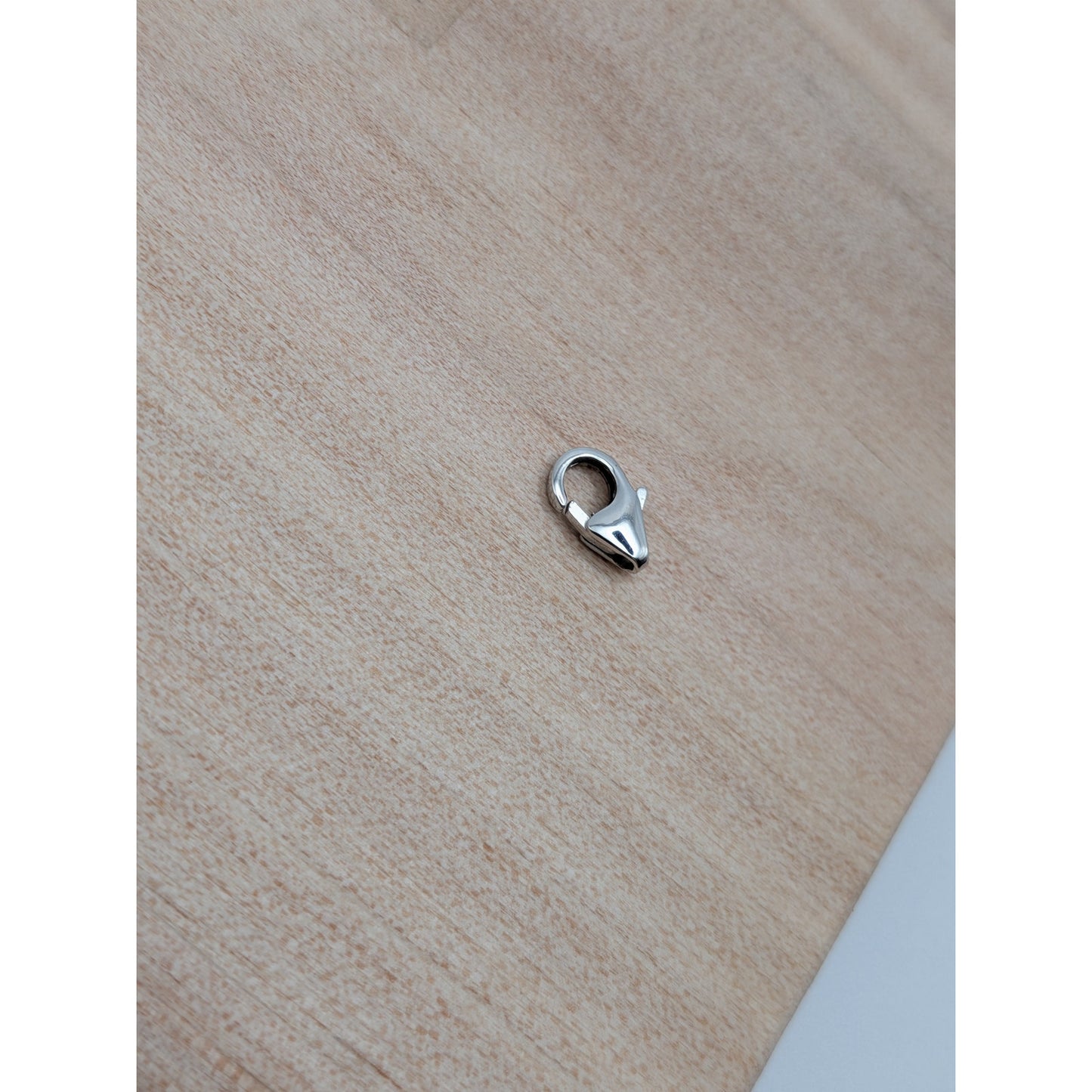 Preowned 18k White Gold Pear Shaped Trigger Lobster Clasp Finding