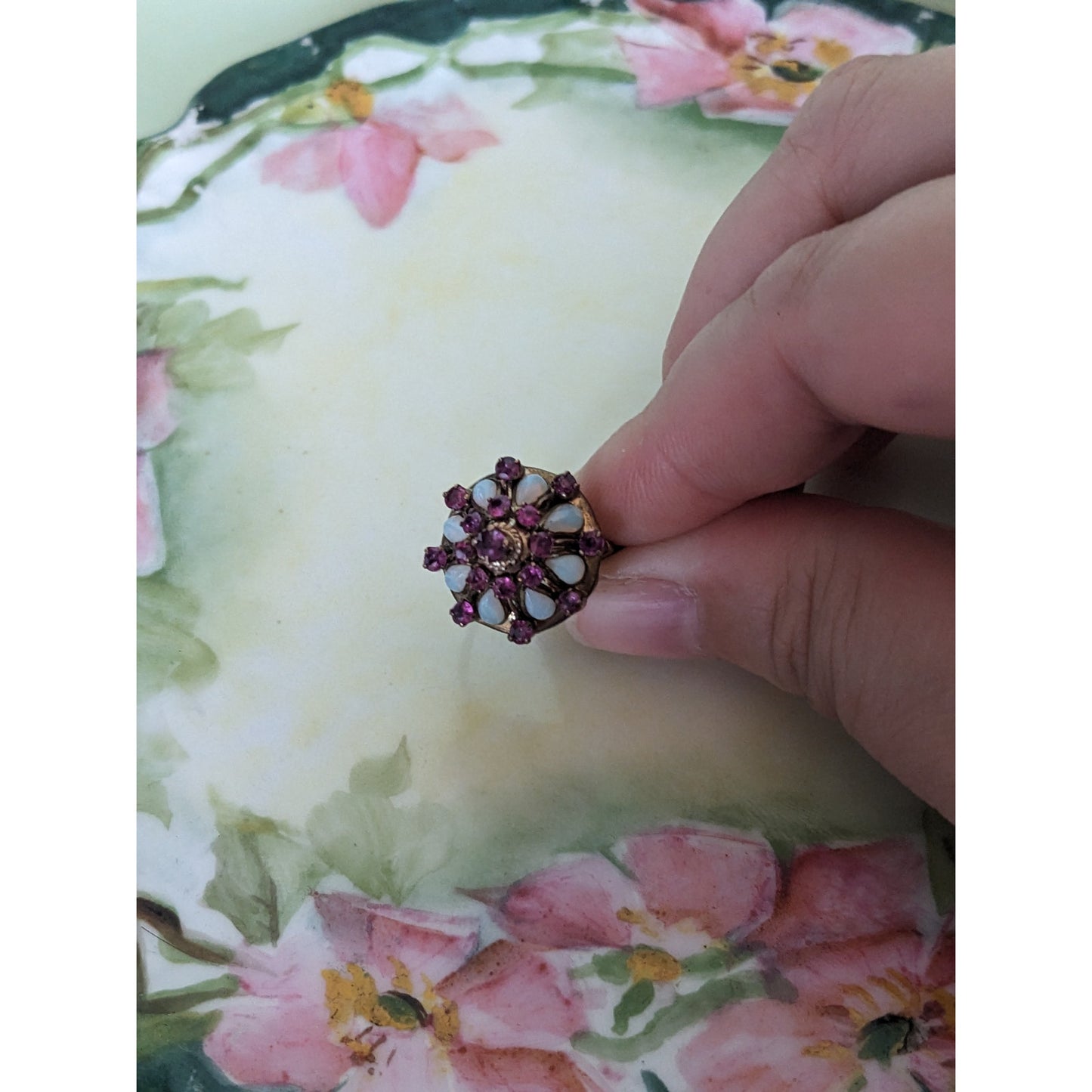 FLAW Vintage 10k Yellow Gold Thai Princess Harem Opal Cluster Ring Size 5.5US