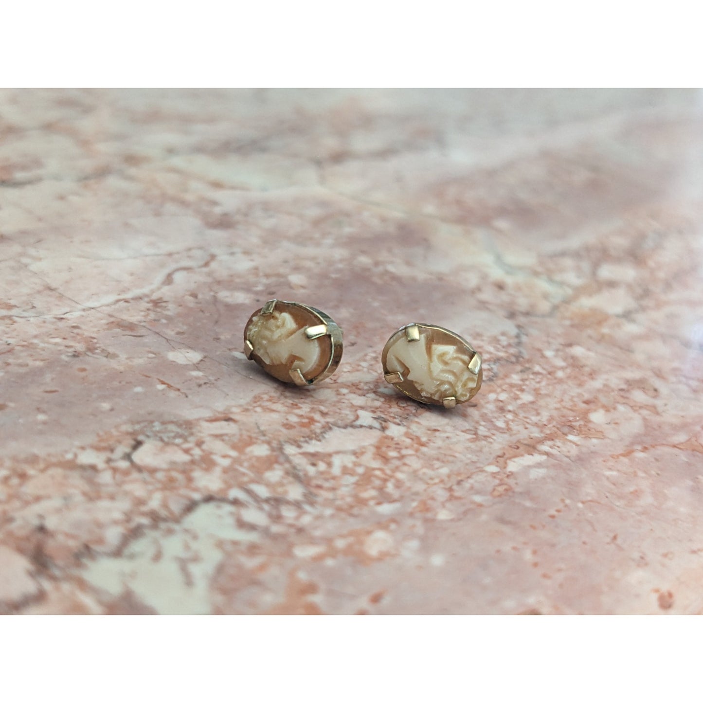 Vintage 10k Yellow Gold Cameo Carved Portrait Stud Earrings