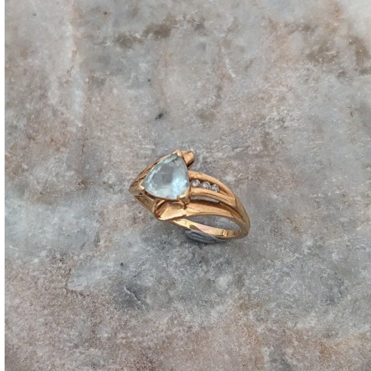 Vintage 10k Yellow Gold Ring with Light Blue Stone and Diamond Accents Size 6.75