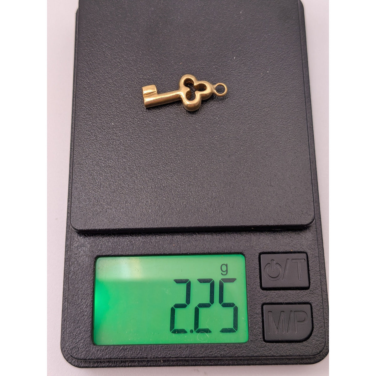 Vintage Unmarked 18k Solid Gold 3D Hollow Key Charm