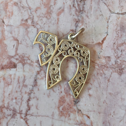 Estate Unmarked 14k Yellow Gold Chai Life Pendant Charm