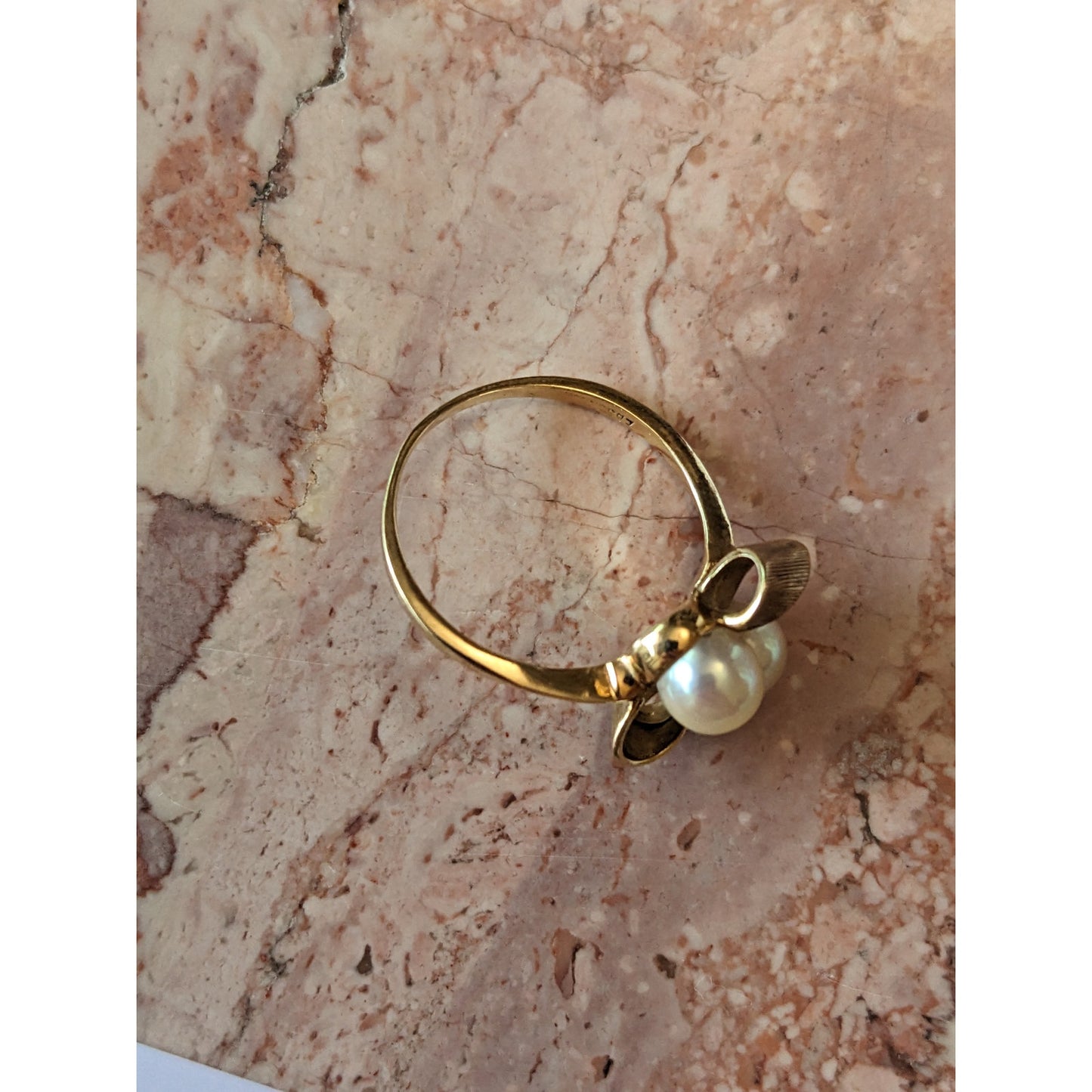 Vintage 10k Yellow Gold Two Faux Pearl Bow Ring Size 7