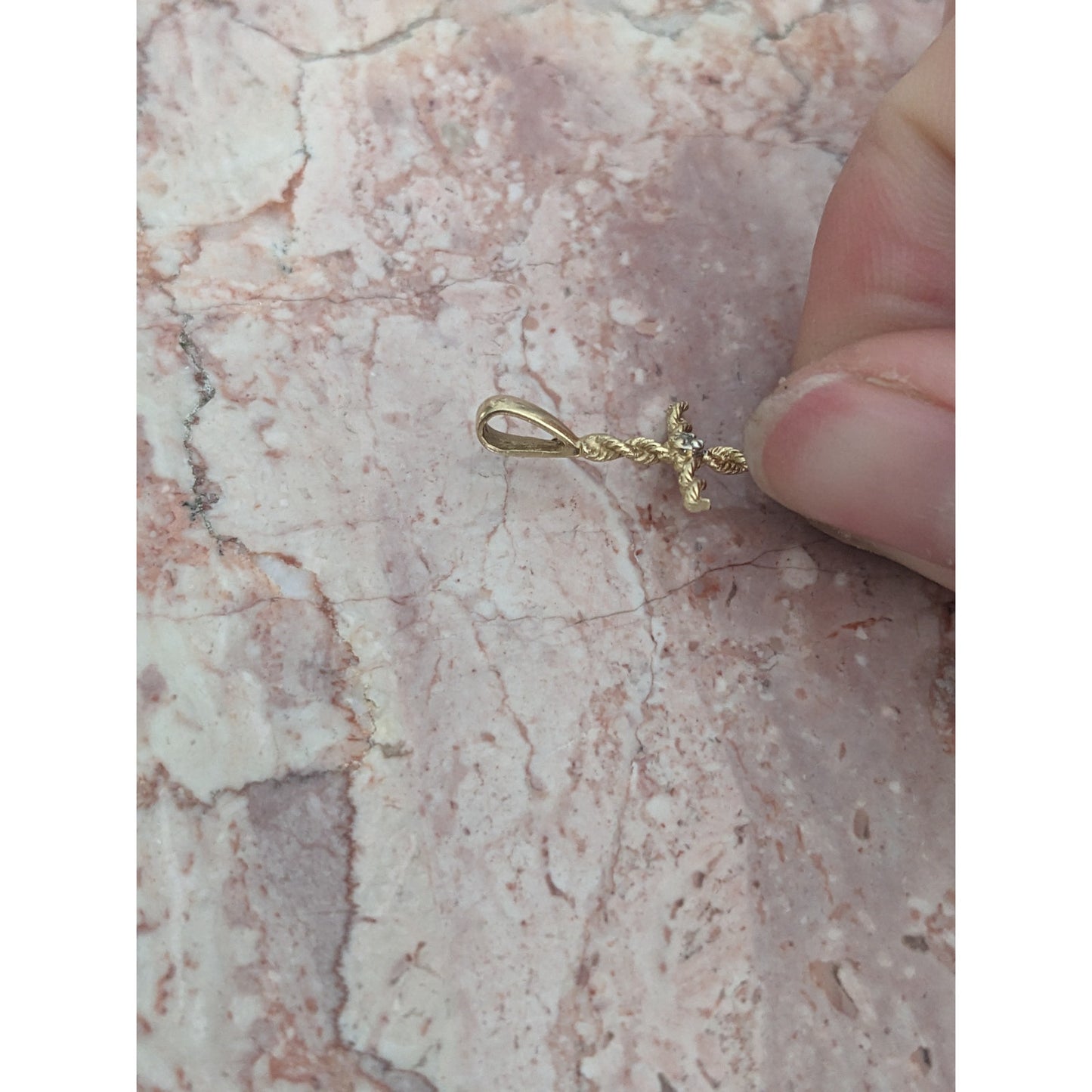 Vintage 14k Yellow Gold Twisted Rope Cross Pendant with Diamond Accent Stone
