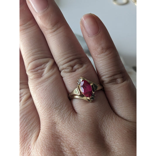 Vintage 10k Yellow Gold Faux Marquise Ruby Ring Size 7