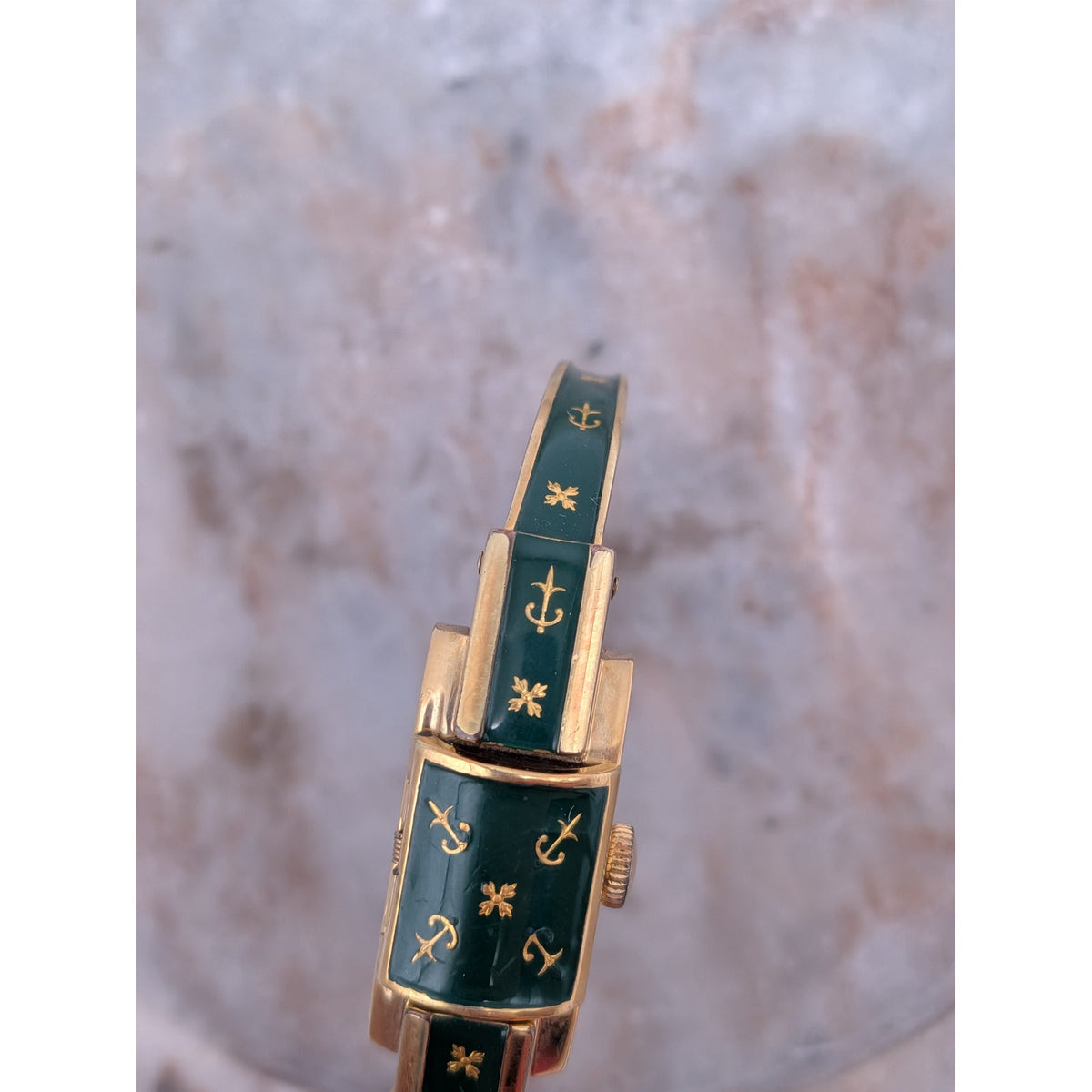 Vintage Ritma MANUAL Gold Tone Peekaboo Watch Green Enamel Gold Flower & Anchors
