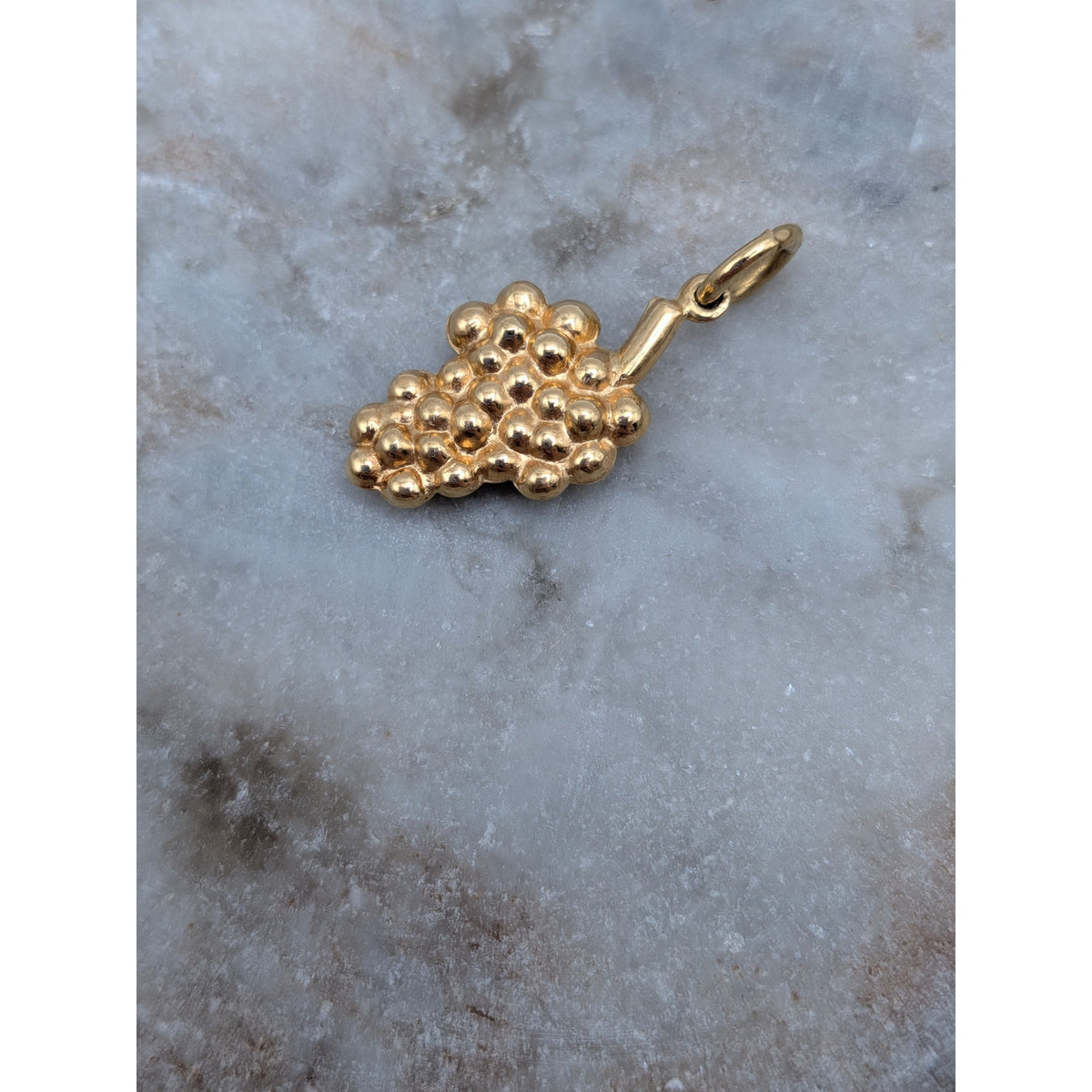 Vintage Unmarked 18k Solid Gold 3D Grape Cluster Charm w/ Jump Ring (open)