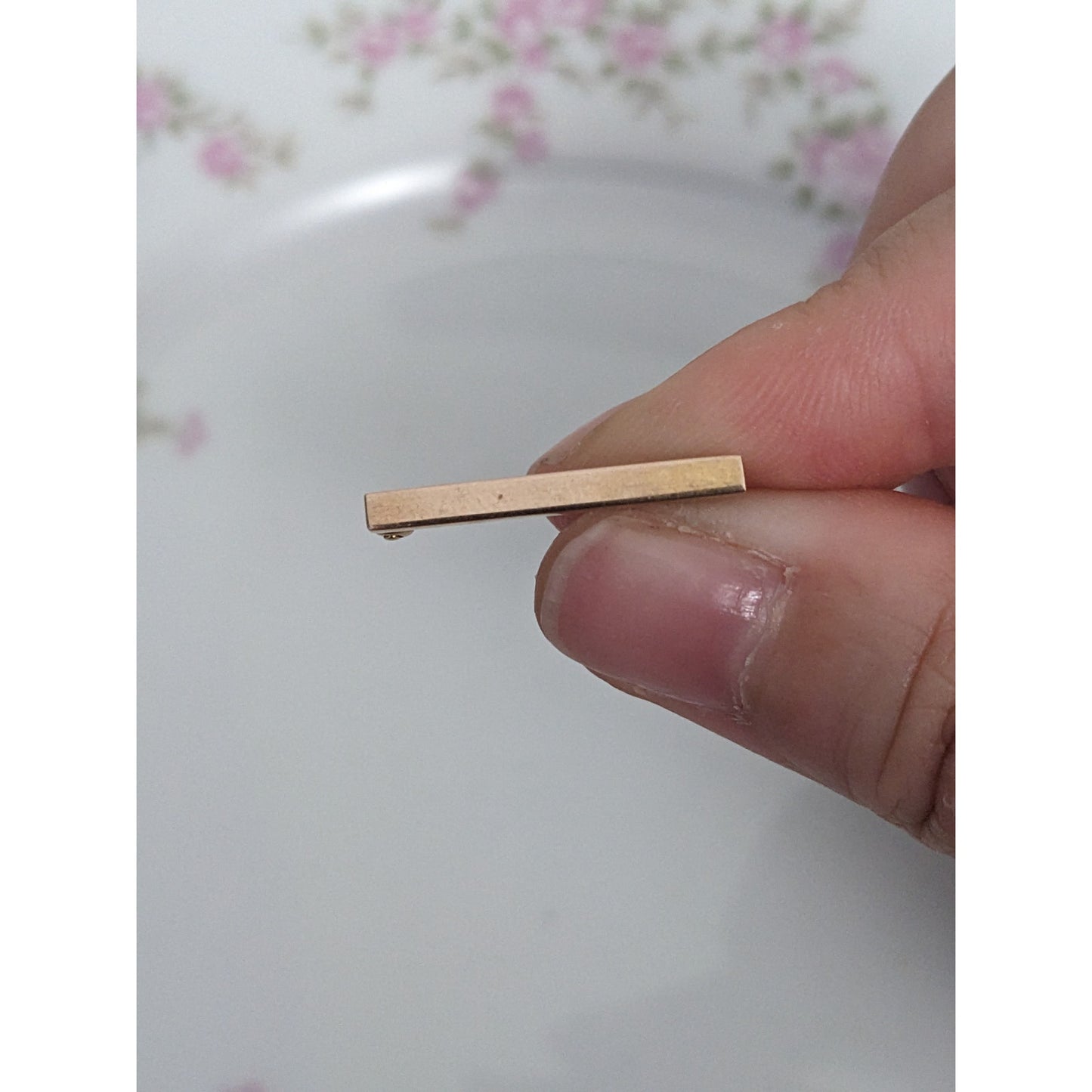 Vintage 10k Yellow Gold Ultra Tiny Mini Dainty Rectangle Bar Brooch Pin