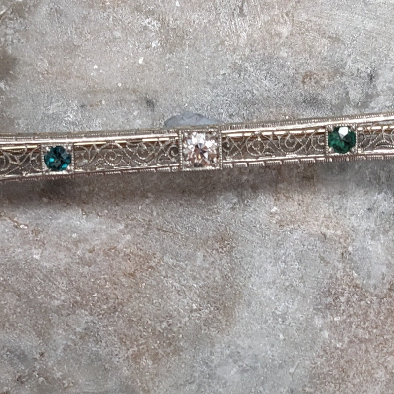 Vintage 18k White Gold Filigree Bar Brooch 0.25ct European Diamond & 2 emeralds