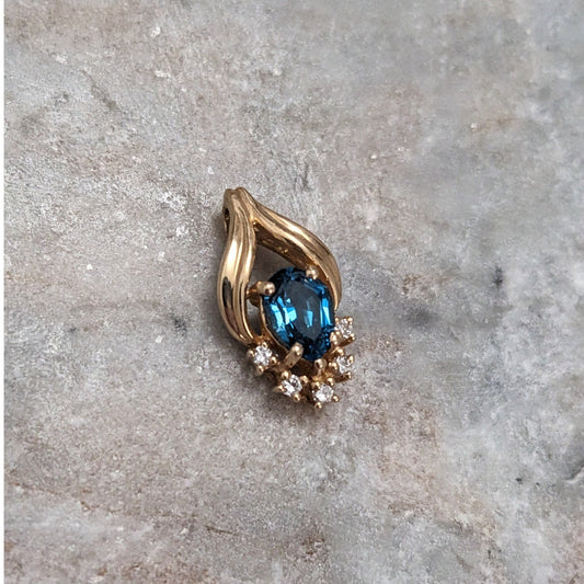 Vintage Unmarked 14k Yellow Gold Blue Topaz Diamond Accent Pendant